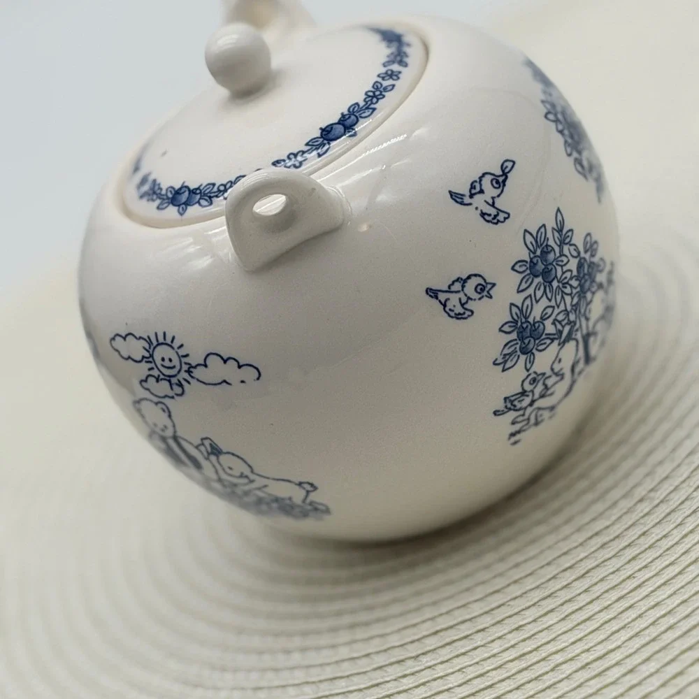 Vintage Style Blue and White Bear Forest Ceramic Teapot with Lid Kawaii Nikko